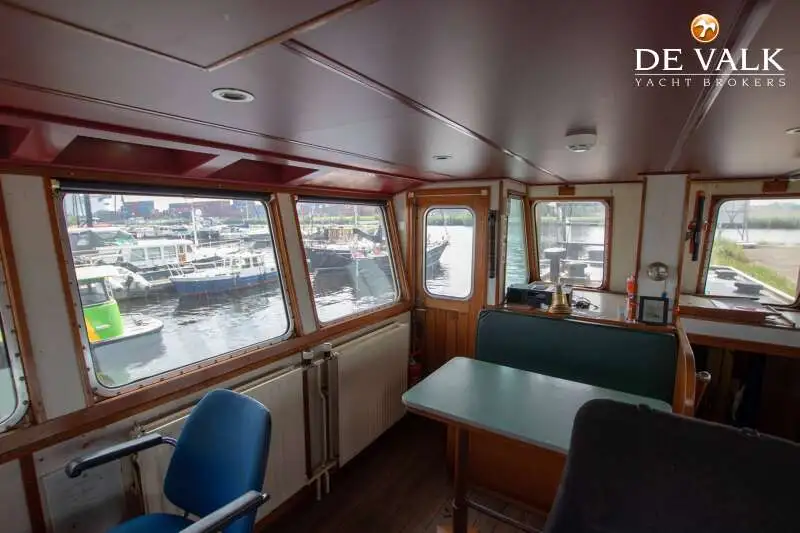 Kapal rondaan untuk dijual