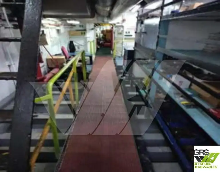Kapal tinjauan untuk dijual