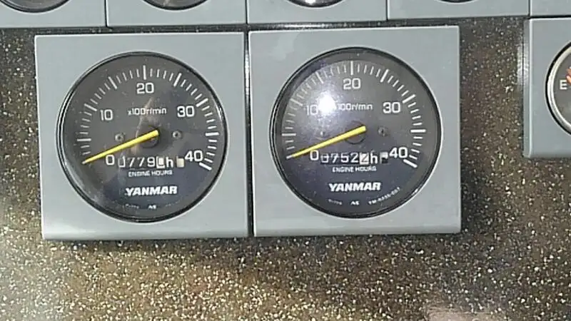 Kapal anak kapal untuk dijual