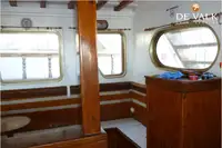 Kapal feri untuk dijual