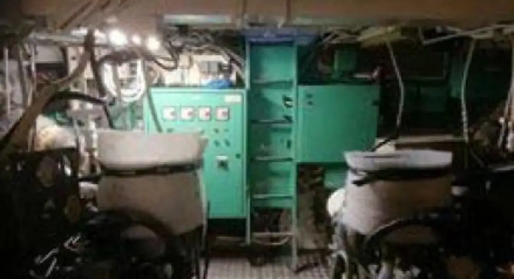 Kapal kerja untuk dijual