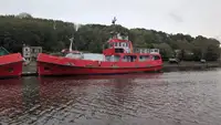Kapal tinjauan untuk dijual