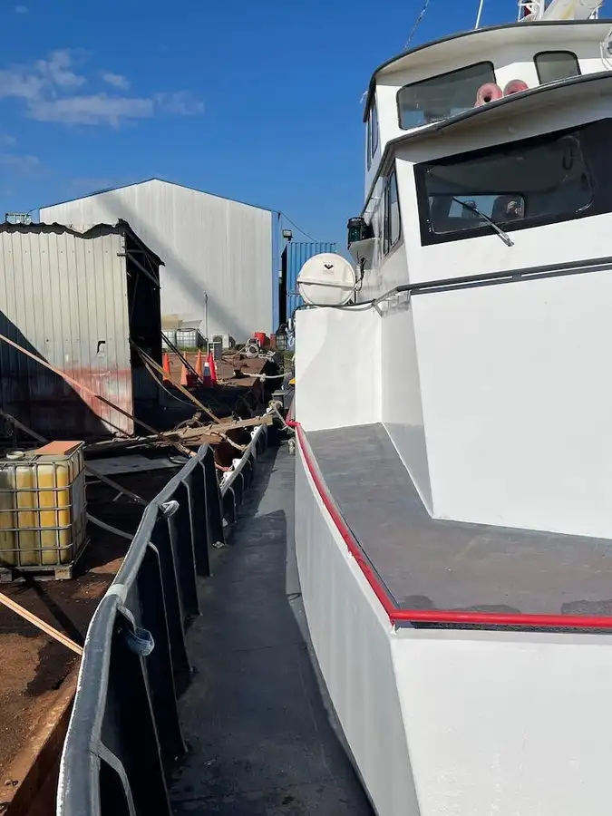 Kapal kontena untuk dijual