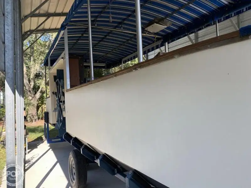 Kapal pelayaran untuk dijual