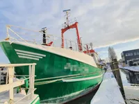 Kapal bekalan untuk dijual