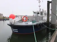 Kapal rondaan untuk dijual