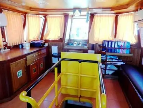 Kapal tunda untuk dijual