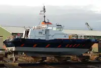Kapal anak kapal untuk dijual