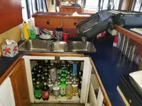 Kapal pelayaran untuk dijual