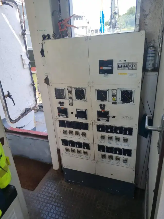 Kapal pendaratan, tangki untuk dijual