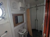 Kapal tinjauan untuk dijual