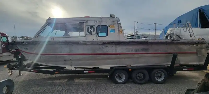 Kapal kerja untuk dijual
