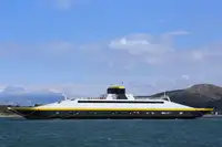 Kapal feri untuk jualan