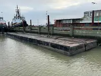 Ponton untuk jualan