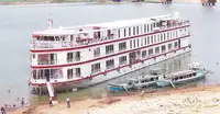Kapal pelayaran untuk dijual