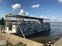 Kapal pelayaran untuk dijual