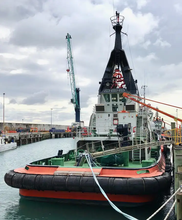 Kapal tunda untuk dijual