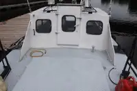 Kapal anak kapal untuk dijual