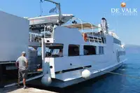 Kapal penumpang untuk dijual