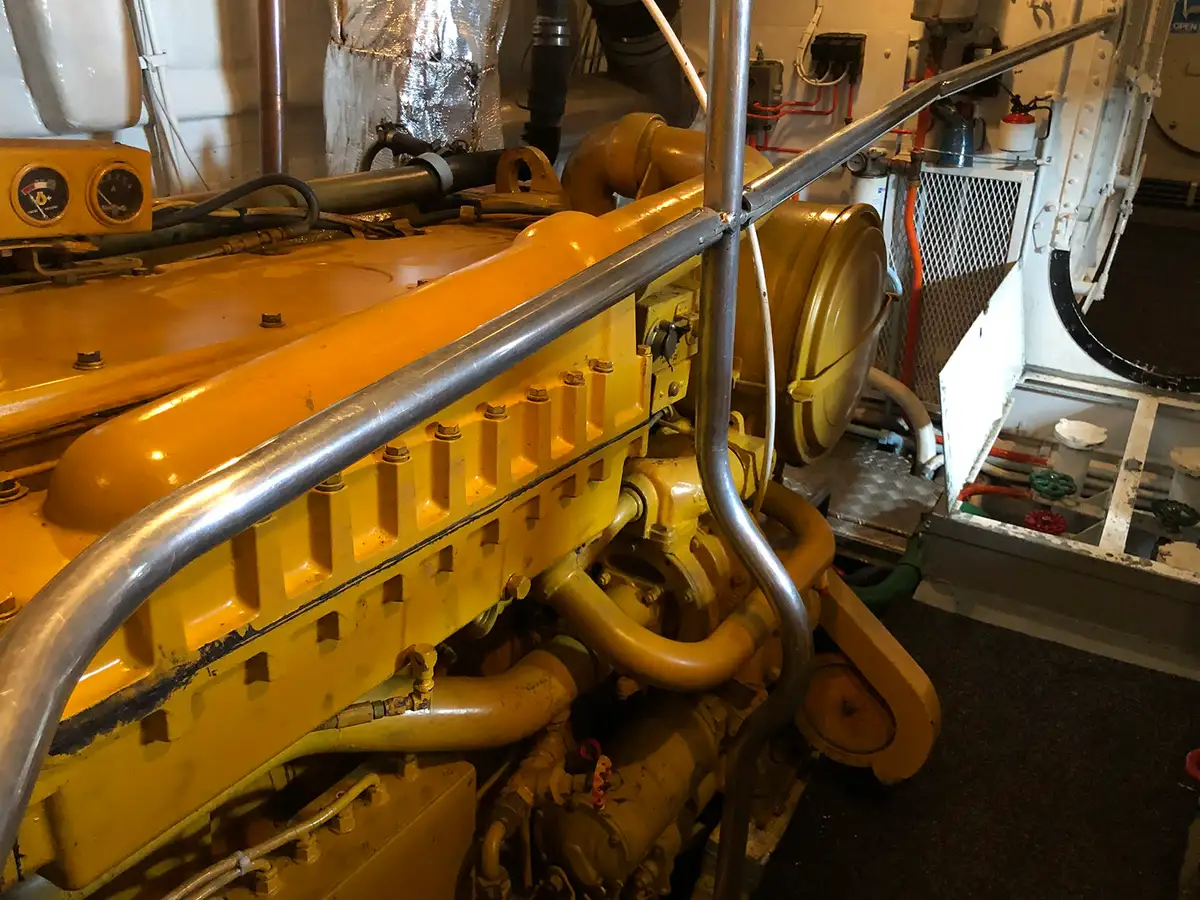 Kapal penyelamat untuk dijual