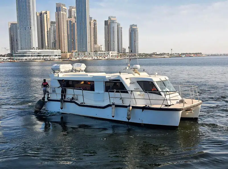 Kapal feri untuk dijual