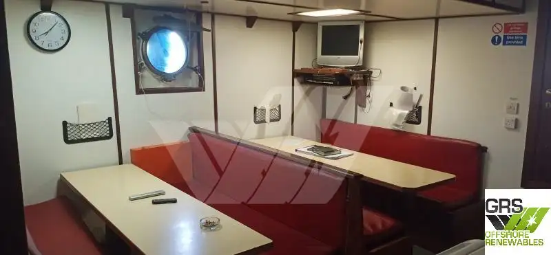 Kapal bekalan untuk dijual
