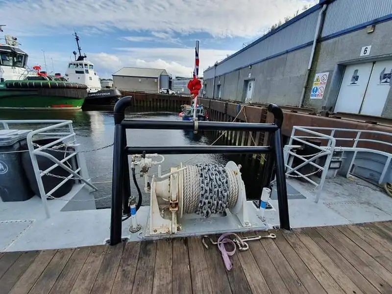Kapal layar untuk dijual