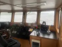 Kapal kerja untuk dijual