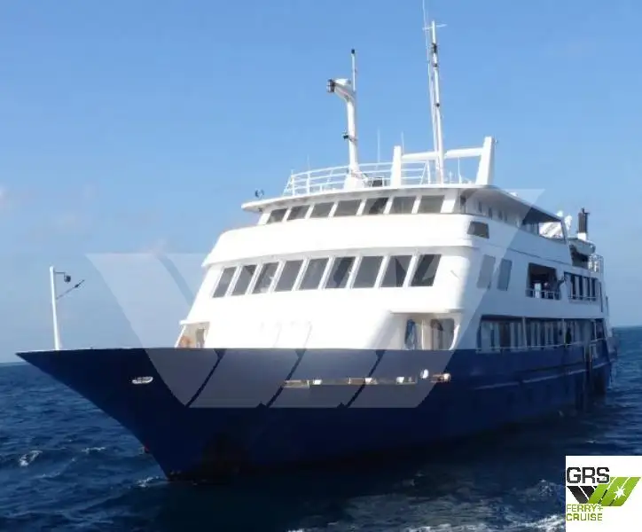 Kapal pelayaran untuk dijual