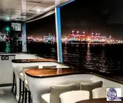 Kapal pelayaran untuk dijual