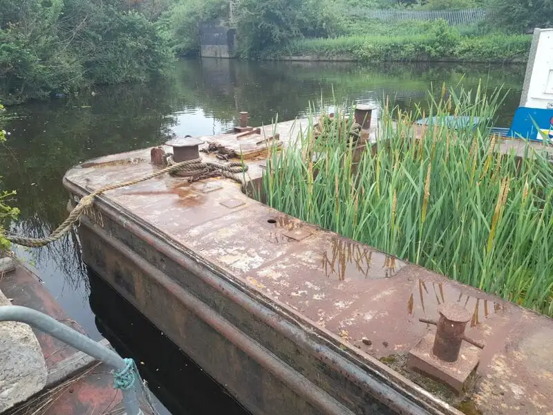 Tongkang untuk dijual