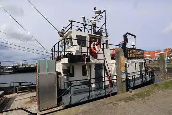 Kapal penumpang untuk dijual