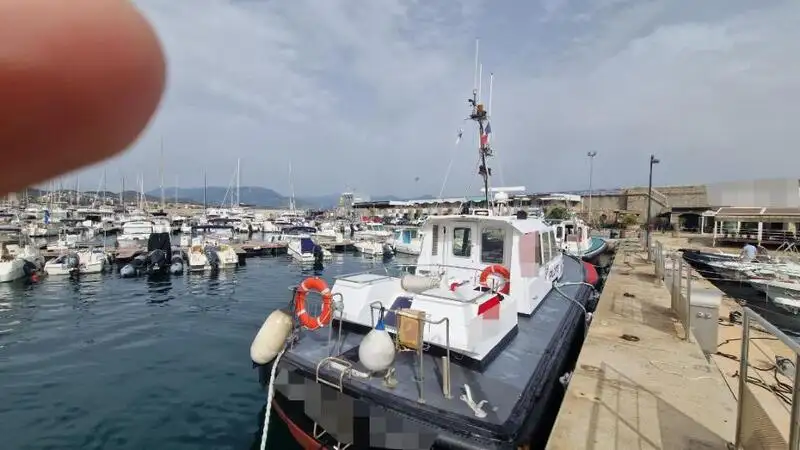 Kapal pandu untuk dijual