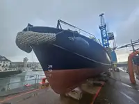 Kapal penyelamat untuk dijual