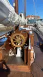 Kapal feri untuk dijual