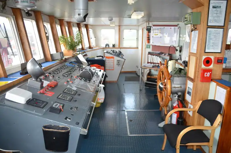 Kapal bekalan platform (PSV) untuk dijual