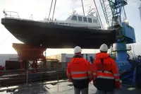 Kapal tinjauan untuk dijual