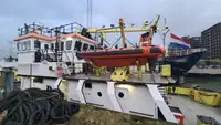 Kapal bekalan untuk dijual