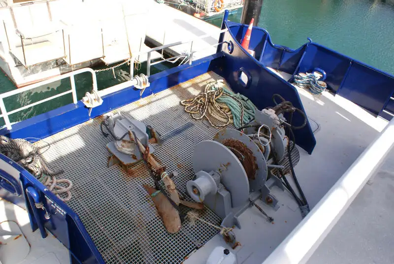 Kapal layar untuk dijual