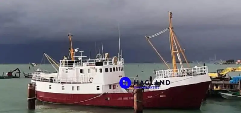 Kapal tinjauan untuk dijual