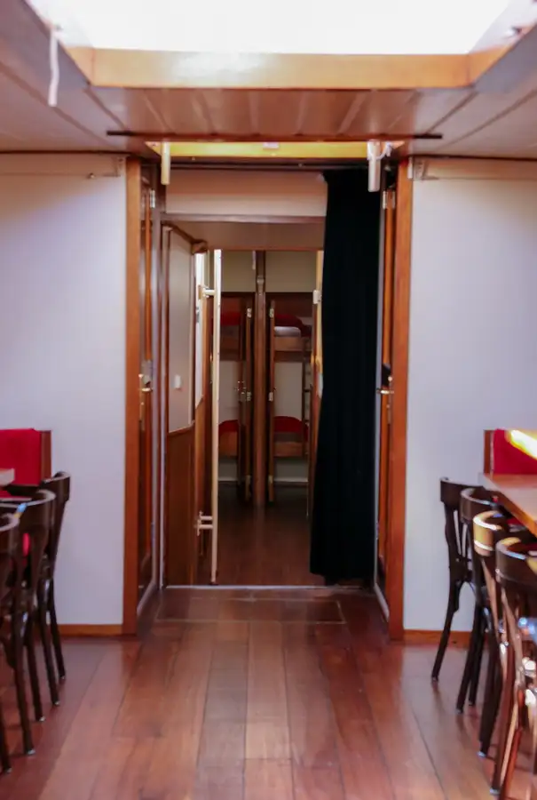 Yacht untuk dijual