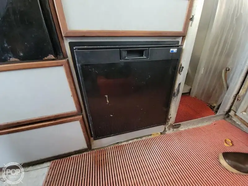 Kapal penyelamat untuk dijual