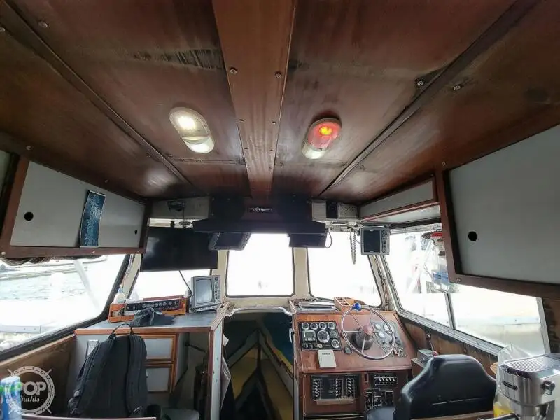 Kapal penyelamat untuk dijual