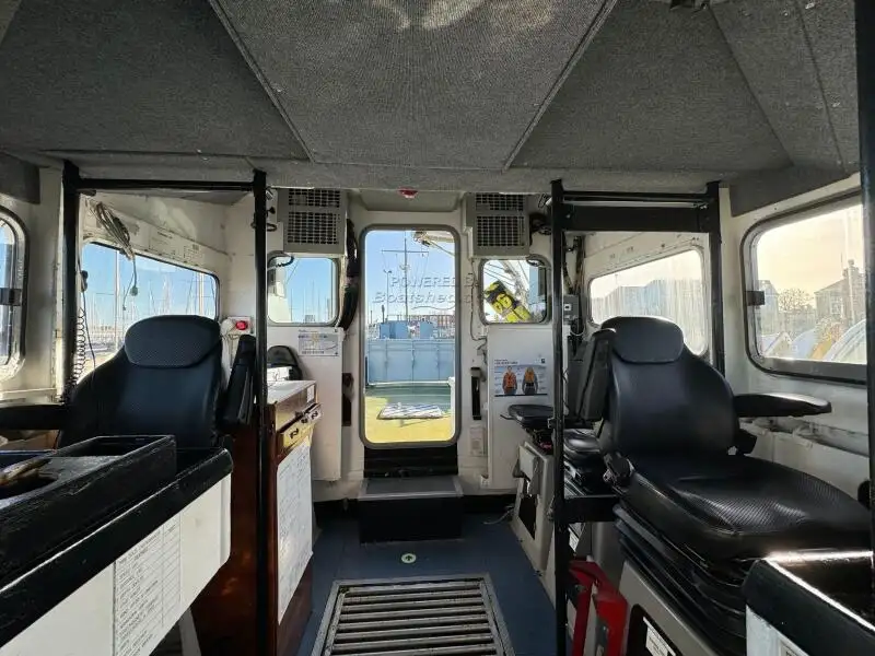 Kapal rondaan untuk dijual