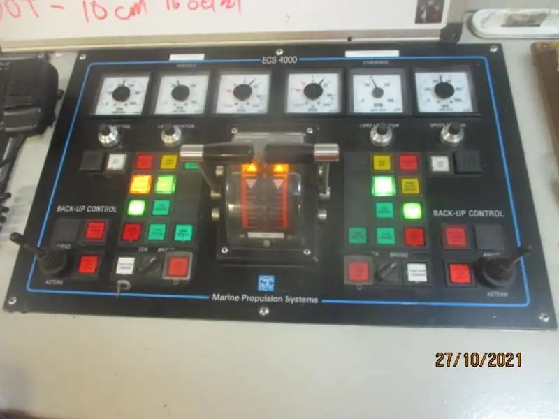 Kapal peti sejuk untuk dijual