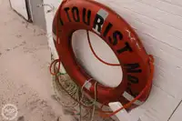 Kapal feri untuk dijual