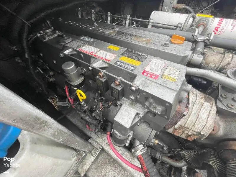 Kapal pelayaran untuk dijual