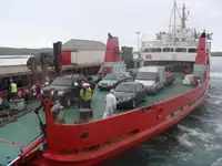 Kapal feri untuk jualan