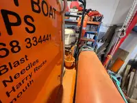Kapal kerja untuk dijual