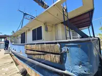 Kapal pukat untuk dijual
